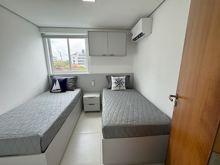 Lindo apartamento pé na areia