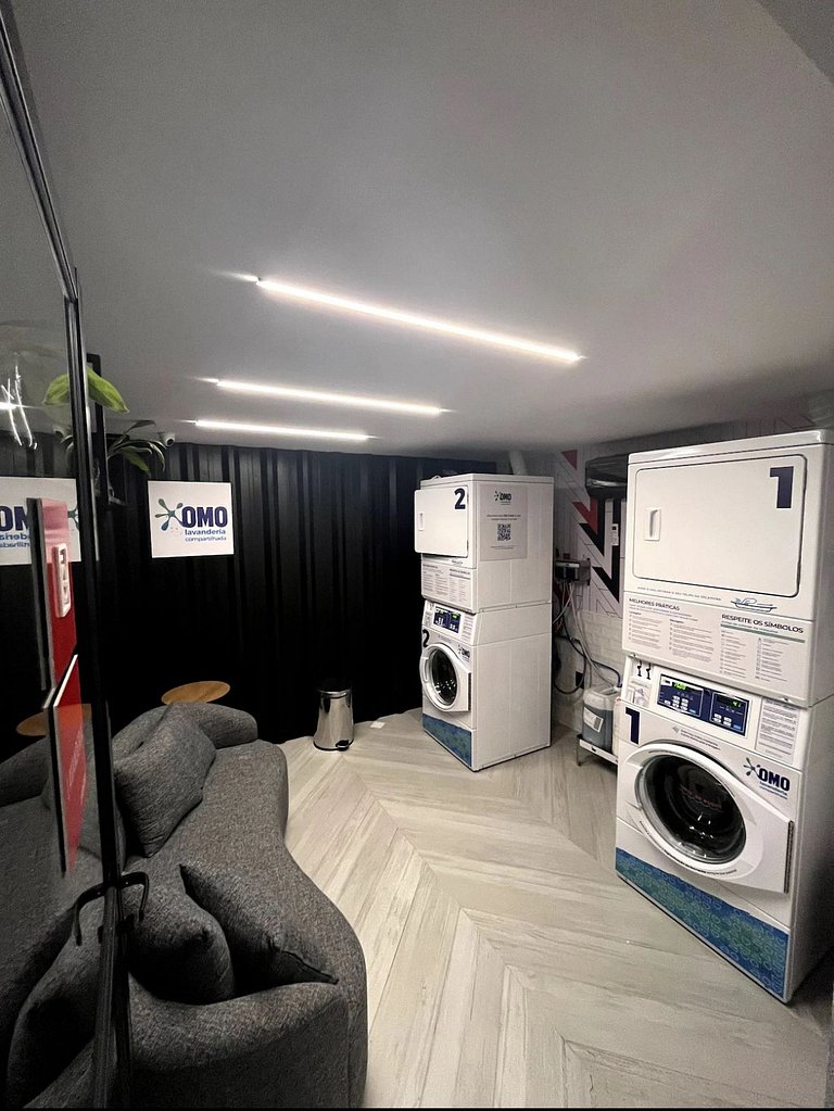 Studio estiloso com vista para o mar