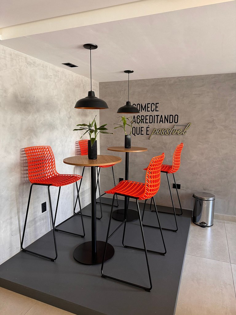 Studio estiloso com vista para o mar