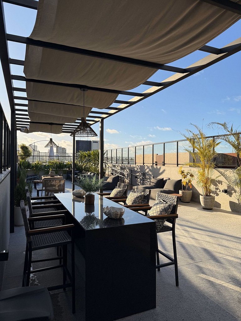 Cabo Branco | Studio + Rooftop Pool