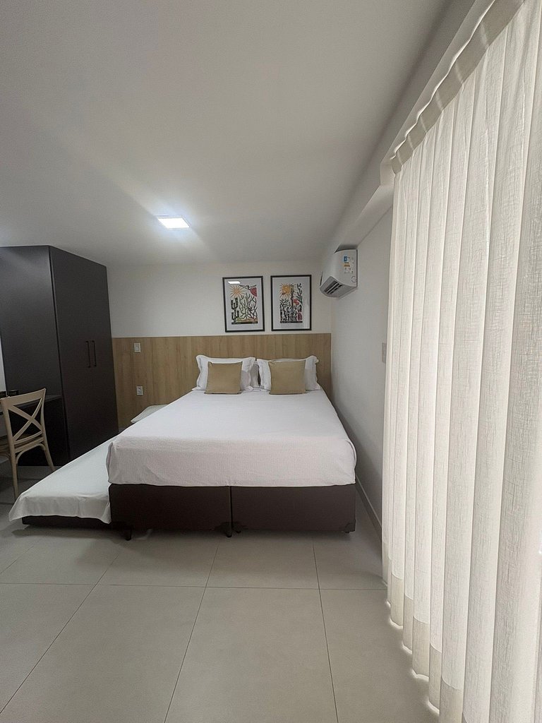 Cabo Branco | Studio + Rooftop Pool