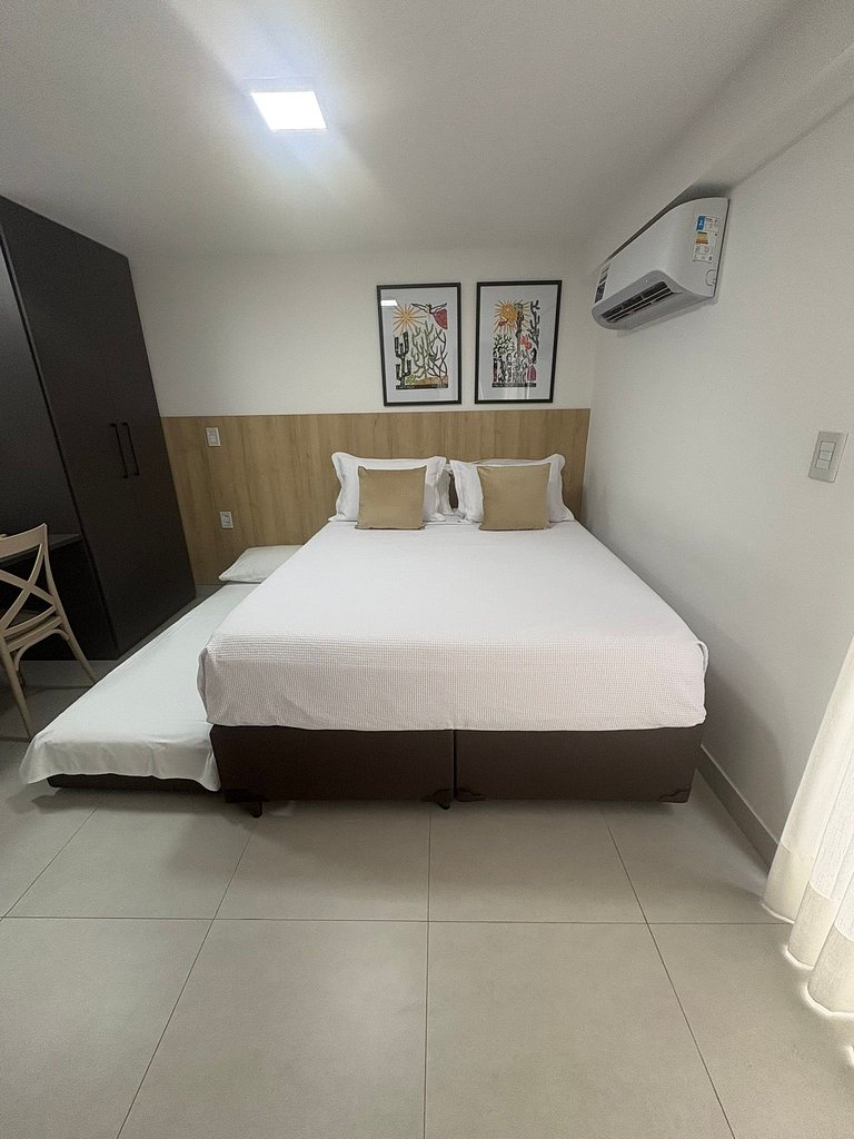 Cabo Branco | Studio + Rooftop Pool