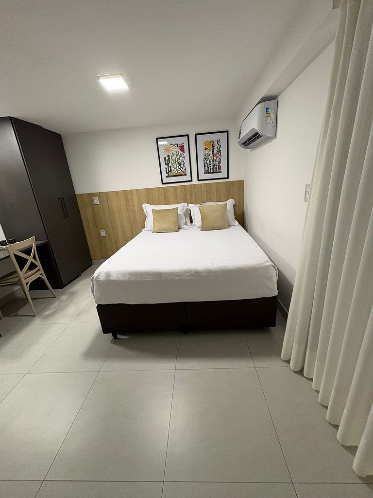 Cabo Branco | Studio + Rooftop Pool