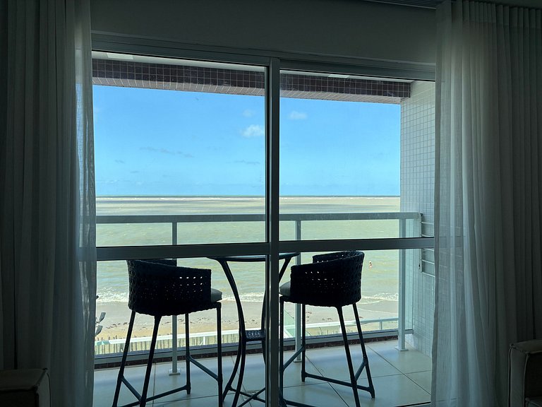 Lindo apartamento pé na areia